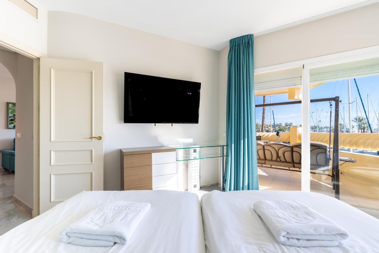 Wintowinrentals Luxury And Sea View Inside Puerto Marina Benalmádena Εξωτερικό φωτογραφία